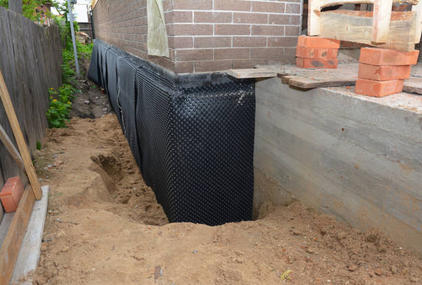 Happy homeowners after waterproofing job in South Rockwood